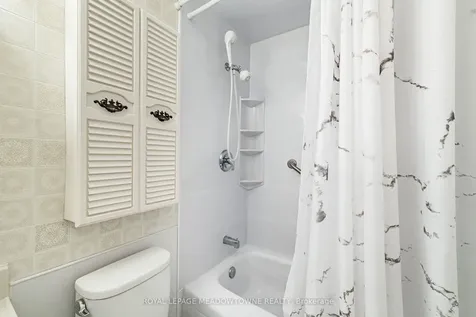 93 Hansen Road N Brampton ON L6V 3C8