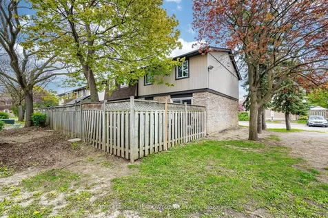 93 Hansen Road N Brampton ON L6V 3C8