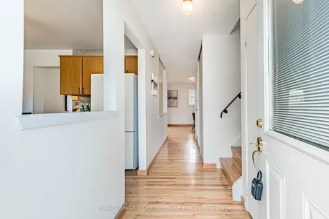 93 Hansen Road N Brampton ON L6V 3C8