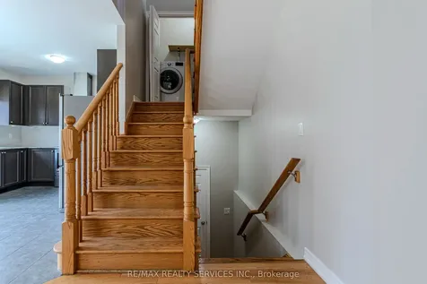 3896 Tufgar Crescent Burlington ON L7M 1N7