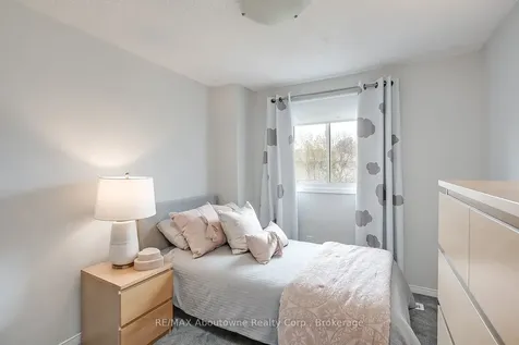 2470 Headon Forest Drive Burlington ON L7M 3X4