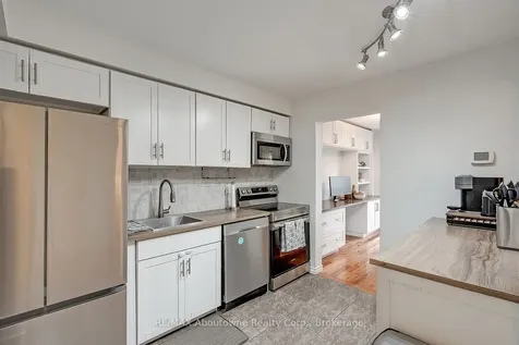 2470 Headon Forest Drive Burlington ON L7M 3X4