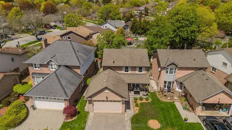 754 Hawkins Crescent Burlington ON L7S 2E2