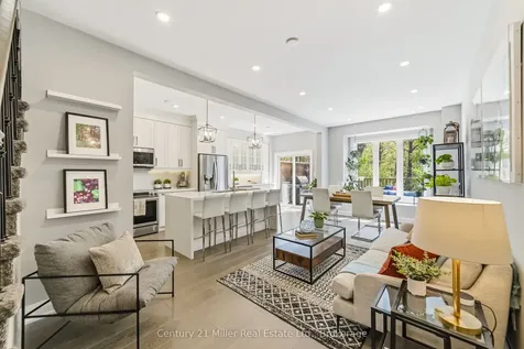 300 Ravineview Way Oakville ON L6H 7J1