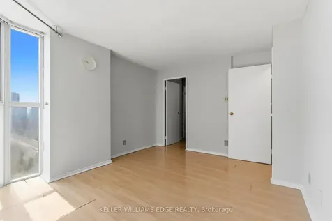 25 Trailwood Drive Mississauga ON L4Z 3K9