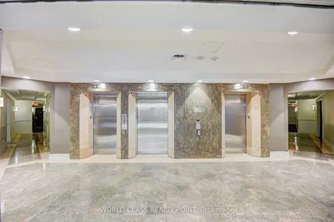 55 Kingsbridge Garden Circle Mississauga ON L5R 1Y1