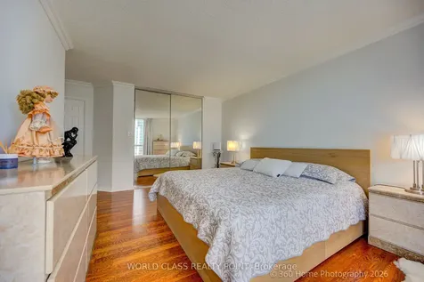 55 Kingsbridge Garden Circle Mississauga ON L5R 1Y1