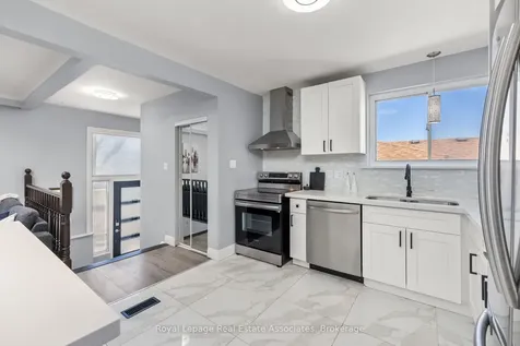 66 Kingsmere Crescent Brampton ON L6X 1Z4