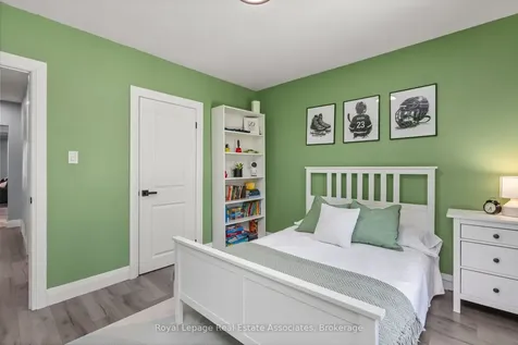 66 Kingsmere Crescent Brampton ON L6X 1Z4