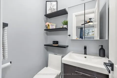 66 Kingsmere Crescent Brampton ON L6X 1Z4