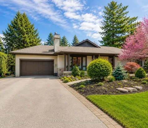 1518 Oakhill Drive Oakville ON L6J 1Y5