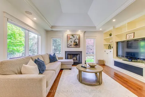 1518 Oakhill Drive Oakville ON L6J 1Y5