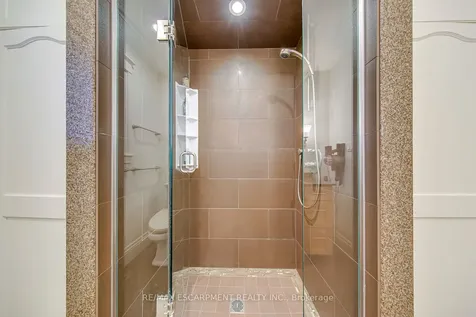 1518 Oakhill Drive Oakville ON L6J 1Y5