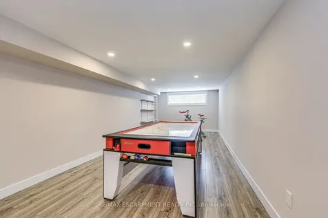 1518 Oakhill Drive Oakville ON L6J 1Y5