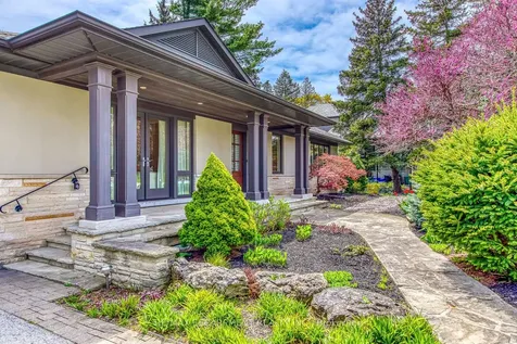 1518 Oakhill Drive Oakville ON L6J 1Y5