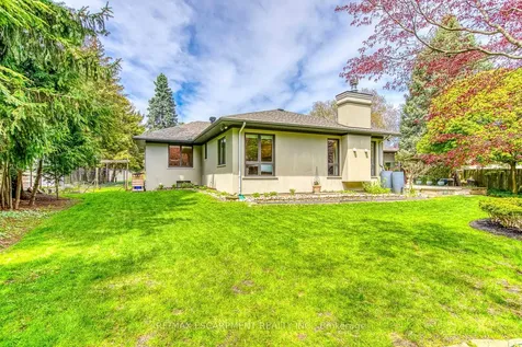 1518 Oakhill Drive Oakville ON L6J 1Y5
