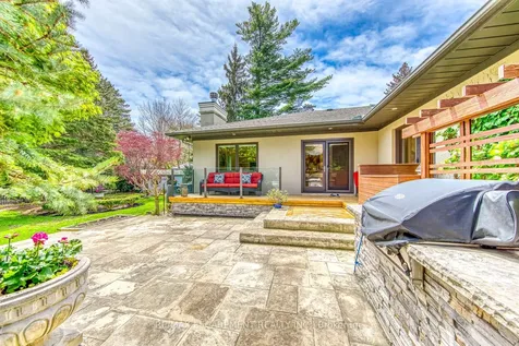 1518 Oakhill Drive Oakville ON L6J 1Y5