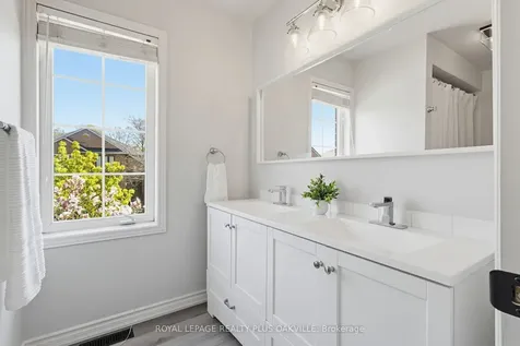 5200 Des Jardines Drive Burlington ON L7L 6R1