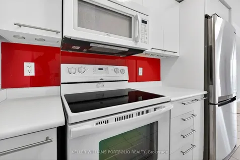 61 Heintzman Street Toronto ON M6P 5A2