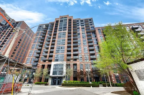 61 Heintzman Street Toronto ON M6P 5A2