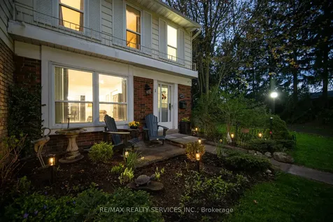 2218 Upper Middle Road Burlington ON L7P 2Z9