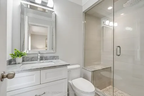233 Duskywing Way Oakville ON L6L 0C5
