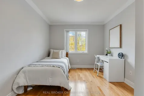233 Duskywing Way Oakville ON L6L 0C5