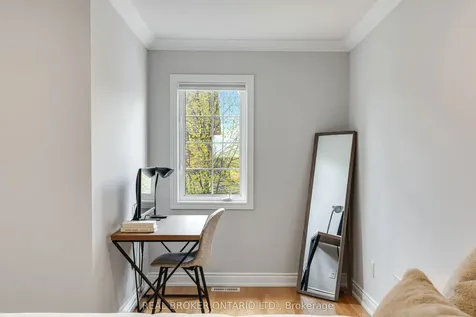 233 Duskywing Way Oakville ON L6L 0C5