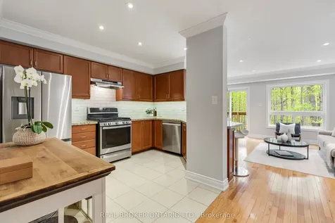 233 Duskywing Way Oakville ON L6L 0C5