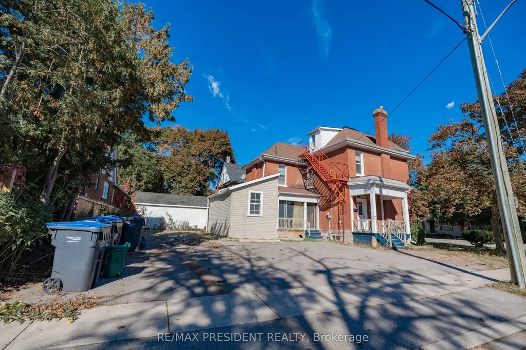 2 David Street Brampton ON L6X 1J1