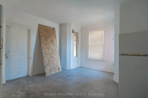 2 David Street Brampton ON L6X 1J1