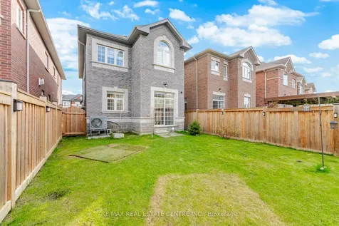 24 Duffel Crescent Halton Hills ON L7G 0M1