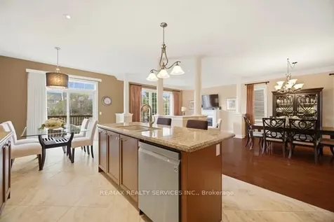 8 Kearny Avenue Caledon ON L7C 3N9