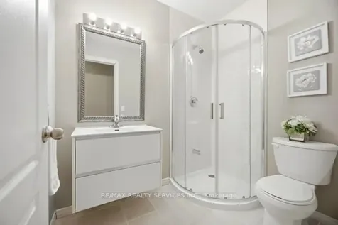 8 Kearny Avenue Caledon ON L7C 3N9