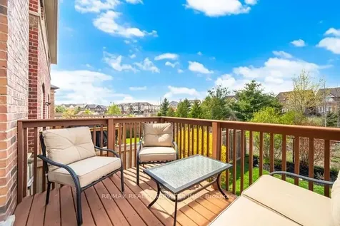 8 Kearny Avenue Caledon ON L7C 3N9