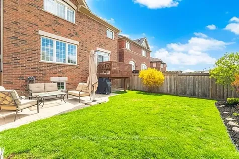 8 Kearny Avenue Caledon ON L7C 3N9