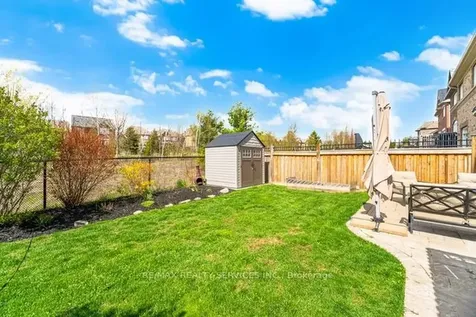 8 Kearny Avenue Caledon ON L7C 3N9