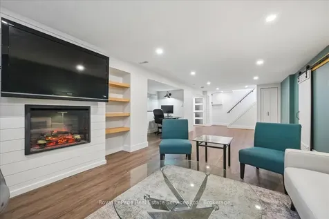1463 Augustine Drive Burlington ON L7P 2N1
