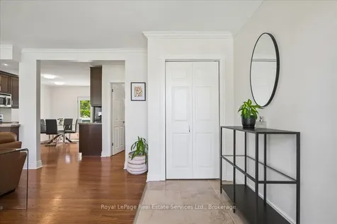 1463 Augustine Drive Burlington ON L7P 2N1