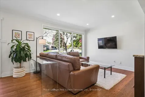 1463 Augustine Drive Burlington ON L7P 2N1