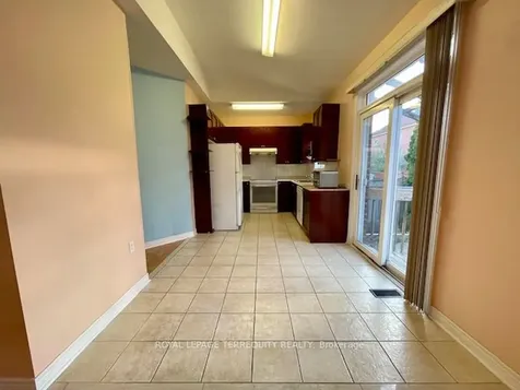 24 Pergola Way Brampton ON L6Y 5M6