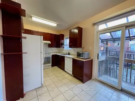 24 Pergola Way Brampton ON L6Y 5M6