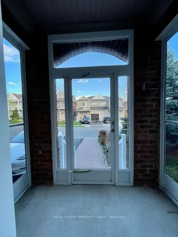 24 Pergola Way Brampton ON L6Y 5M6