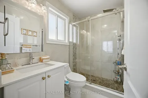 20 Summer Mist Court Brampton ON L6R 2Z1