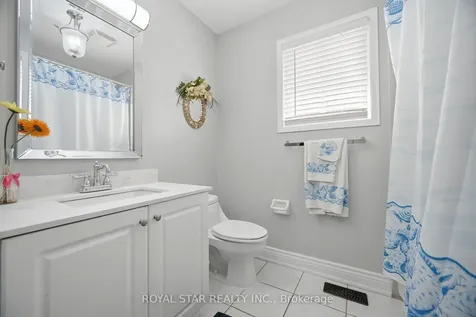 20 Summer Mist Court Brampton ON L6R 2Z1