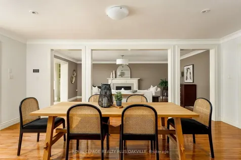 295 Shoreacres Road Burlington ON L7L 2H3