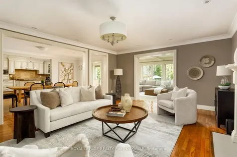 295 Shoreacres Road Burlington ON L7L 2H3