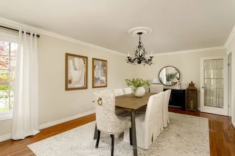 295 Shoreacres Road Burlington ON L7L 2H3