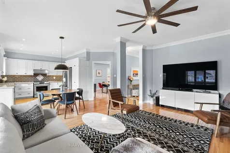 2134 Danube Court Mississauga ON L5K 2T1