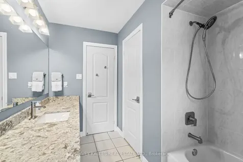 2134 Danube Court Mississauga ON L5K 2T1